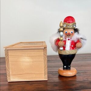 Steinbach Nutcracker "Little King of Franconia"  Collector's Club Series.